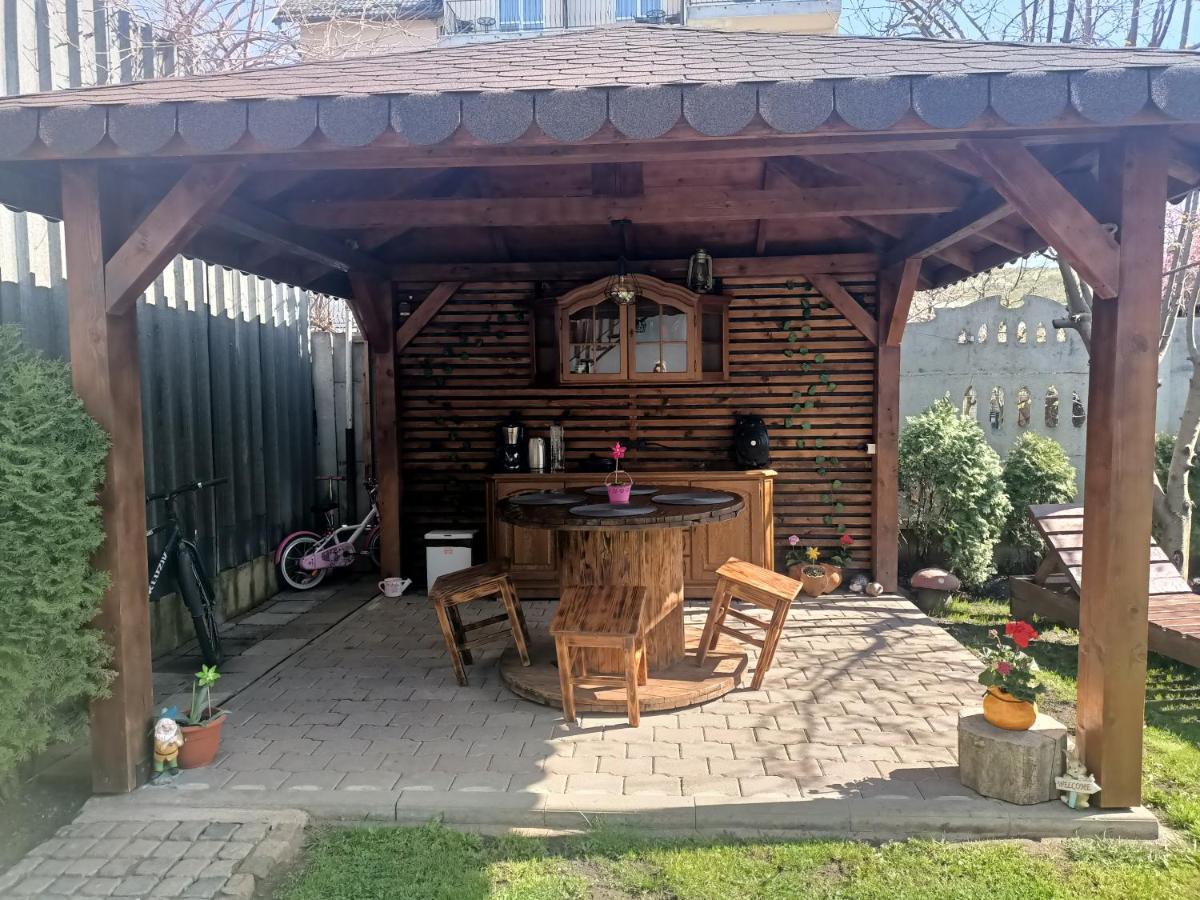 Отель Casa Sara Турда Экстерьер фото